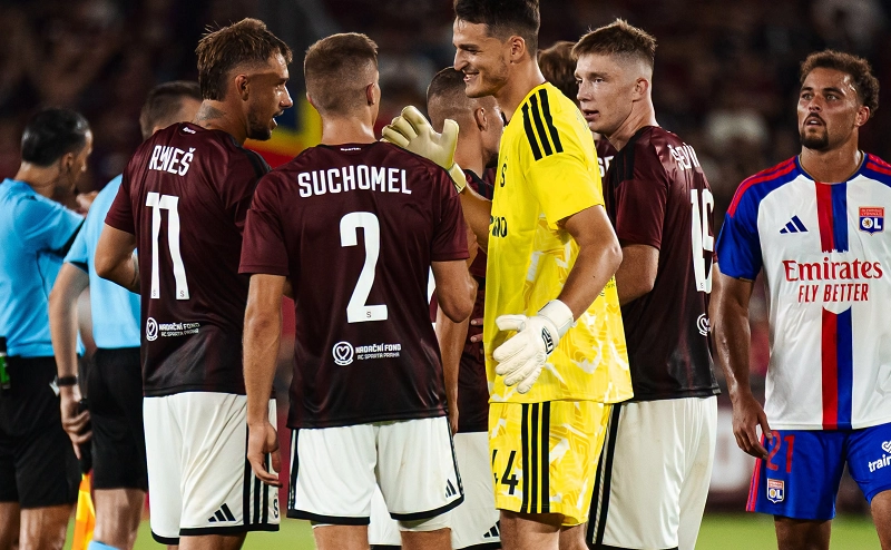 Lực lượng ra sân của Lyon vs Sparta Prague đang khá chênh lệch
