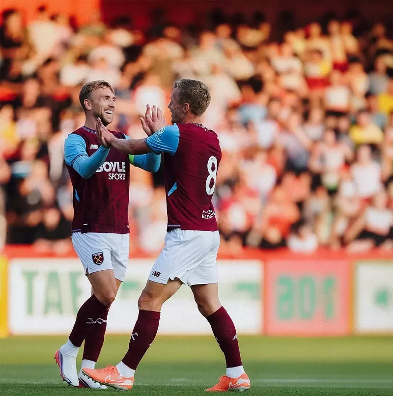 Lực lượng của West Ham vs Portsmouth đầy đủ đội hình